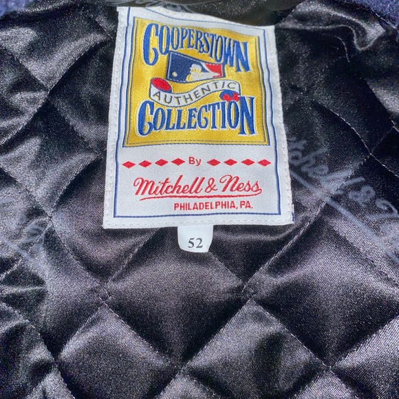Mitchell & Ness Cooperstown Collection Yankees Wool Jacket - Picture 4 of 9